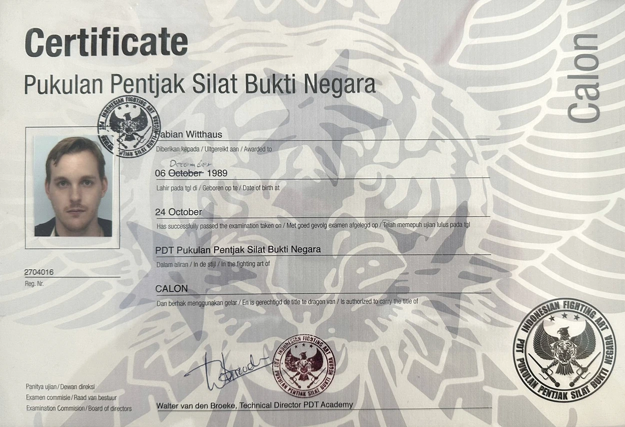Zertifikat Pukulan Pentjak Silat Bukti Negara