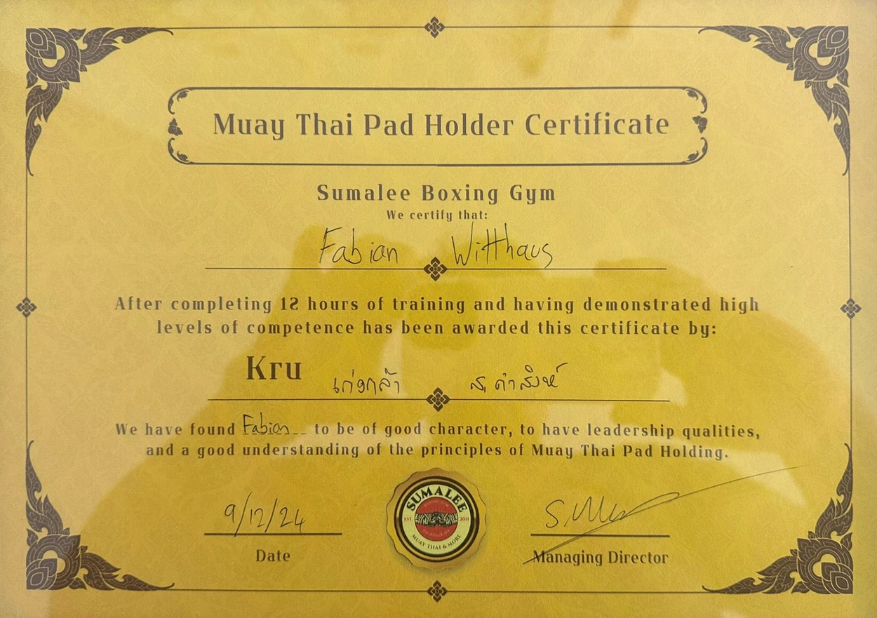 Muay Thai Pad Holder Certificate, Sumalee Boxing Gym